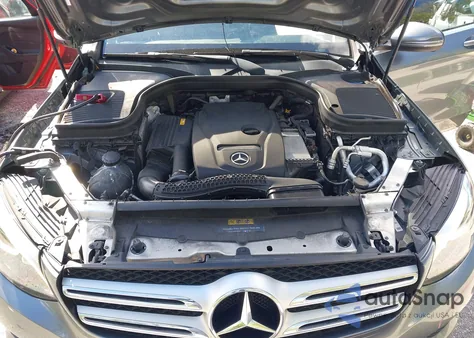 2019 Mercedes-Benz Glc 300 from USA, damaged, VIN WDC0G4JB7KV136032